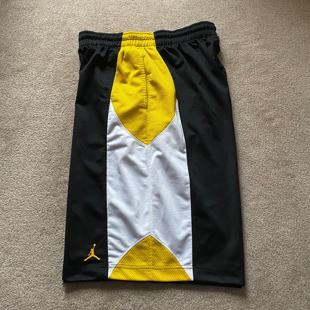 Jordan Basketball Shorts (L)